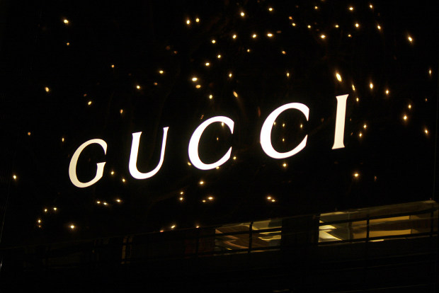 Gucci thu hồi gần 200 tên miền UDRP